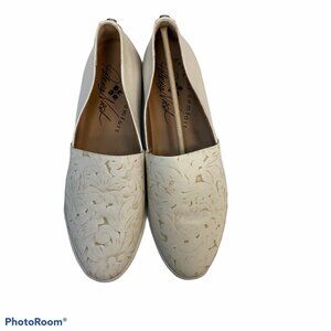 Patricia Nash sz 6 loafers womens Lola Tooled Leather Slip On Shoes Ivory Floral
